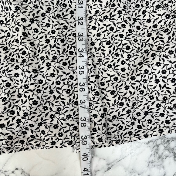 Old Navy Black & White Floral Smocked Puff Sleeve Square Neckline Mini Dress 2X - Picture 7 of 11
